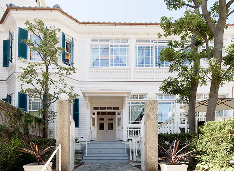 ラ メゾン ドゥ グラシアニ神戸北野