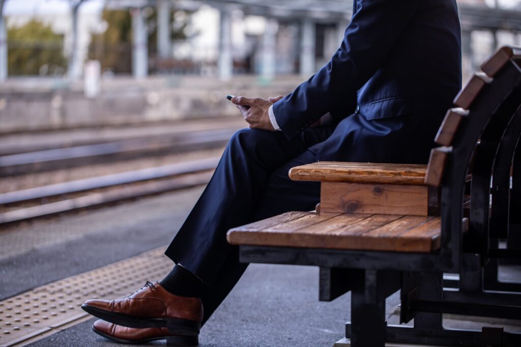 仕事は順調だが、人間性に問題がある岡﨑のイメージ画像